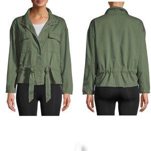 - Time and Tru Women’s Military Utility Jacket exelent conditions.